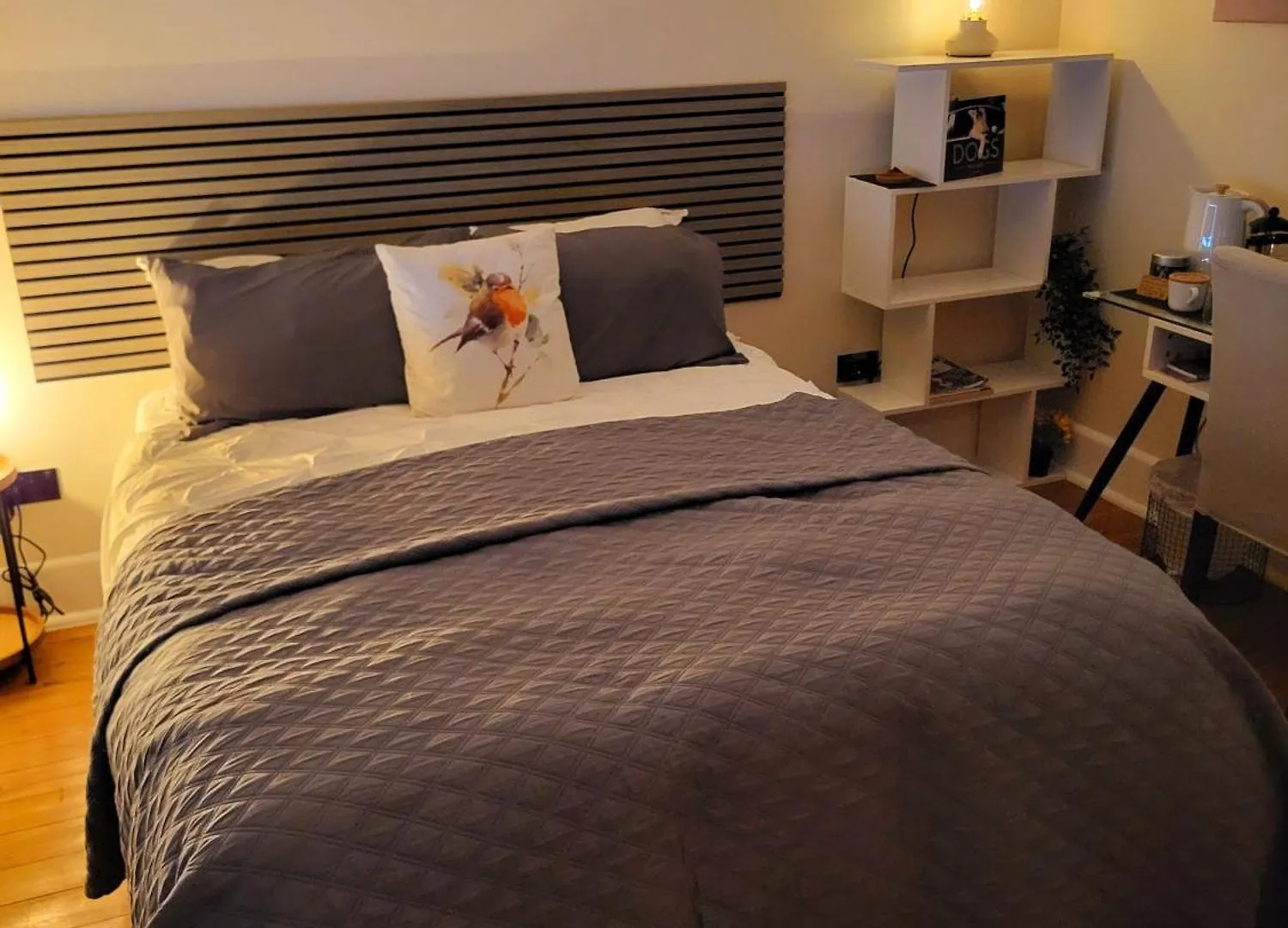 ゲストハウス Little Robin Gate - Free Parking - Central - 10 Min Walk To Train Station ボーンマス